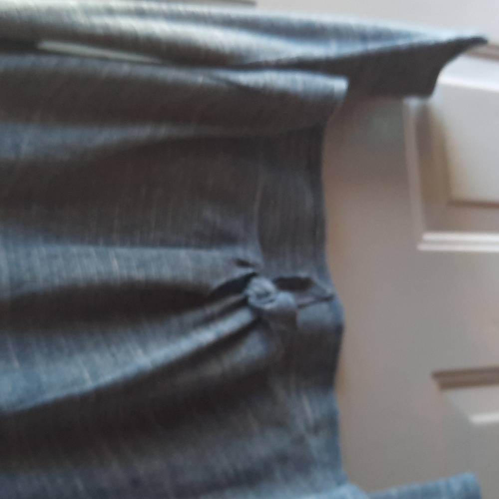 Top - Picture 2 of 3